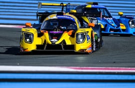 Óscar Bittar, del Team Virage, maniobra en una de las curvas.