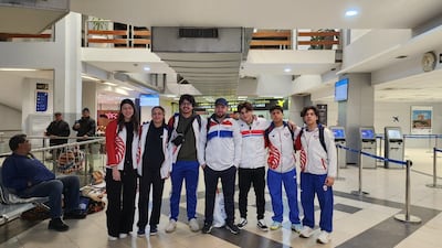 Integrantes de la delegación nacional de esgrima Senior que compitió en el Sudamericano.