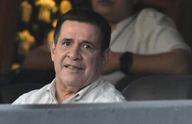 Horacio Cartes está imponiendo una dictadura dentro del Partido Colorado, aseguró el expulsado dirigente colorado, Gerardo Soria.