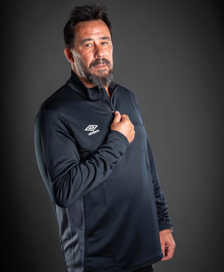 Pablo Andrés "Vitamina" Sánchez (53 años), director técnico argentino de Olimpia.