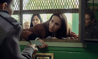 Fotograma de la película "La mujer de la fila"