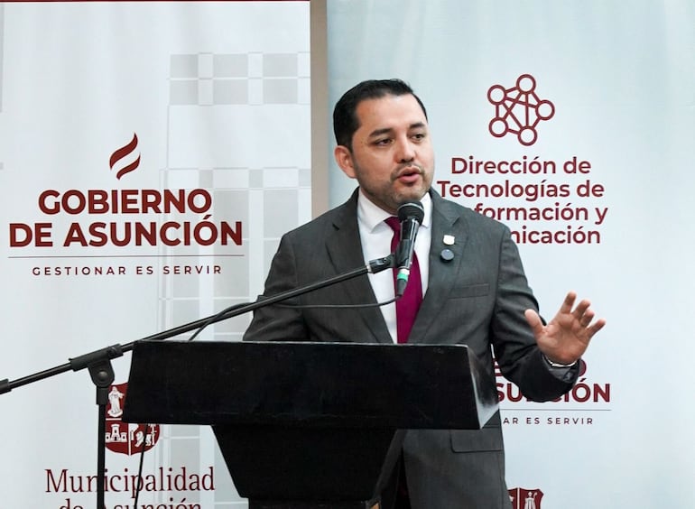 US$ 26 millones: préstamo que pide Luis Bello para salarios sería ilegal, según exconcejales