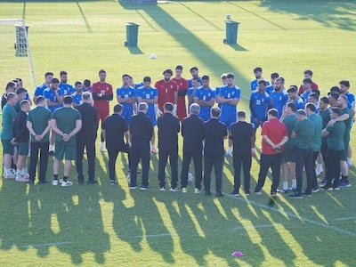 Fotografía difundida por la agencia de noticias iraní IRNA que muestra un entrenamiento de la selección de fútbol iraní.