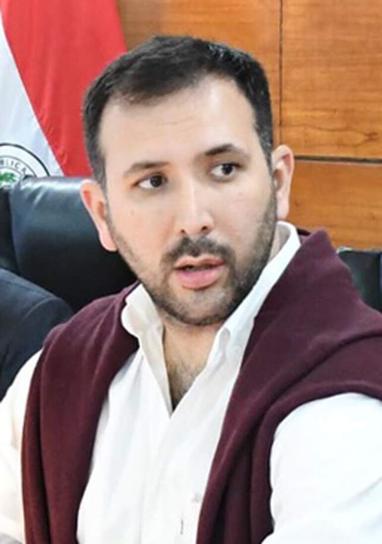 Cesar Escobar, presidente de la Junta asuncena.