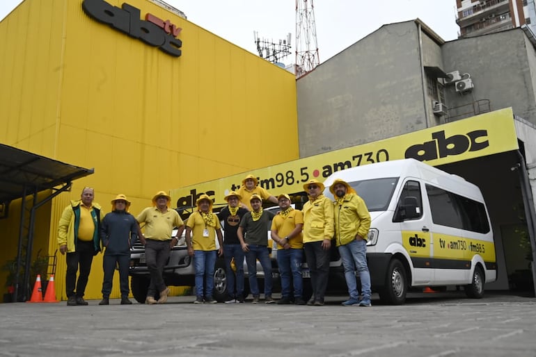 Fernando Romero, Darío Ibarra, Gustavo Machado, Pablo Pérez, Jesús Ocampos, Rodrigo Estela, Enrique Monti, Andrés Peralta, César Gómez y Derlis Santacruz.