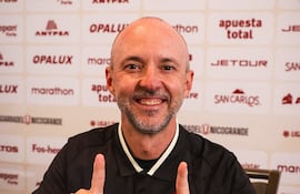 Javier Rabanal (46 años), técnico español del Universitario de Deportes.