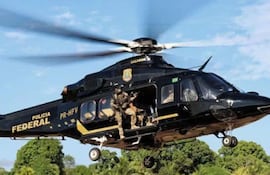 Fotografía publicada por el Congreso de Brasil de un helicóptero de la Policía Federal, del mismo modelo que desea donar Lula da Silva a Paraguay.