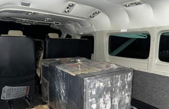 Caja fuerte de gran tamaño era transportada por avioneta que habría sido secuestrada.