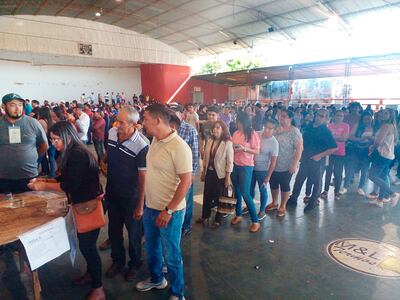 Mucha gente acudió hasta este mediodía para elegir en San Estanislao.