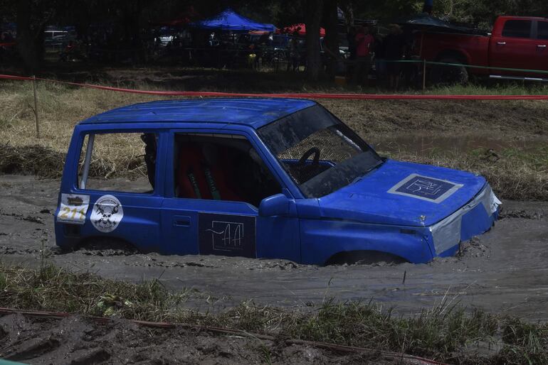 Alejandro y Álvaro Ibarrola fueron los ganadores de la Clase TT2, al mando de esta Suzuki Vitara.