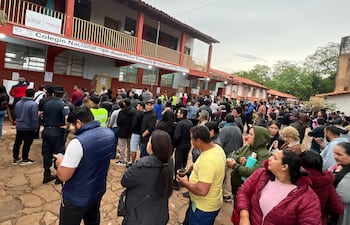 La jornada electoral se desarrolló con gran participación en el Colegio Nacional Dr. Raúl Peña, de la compañía Cabañas, Caacupé.
