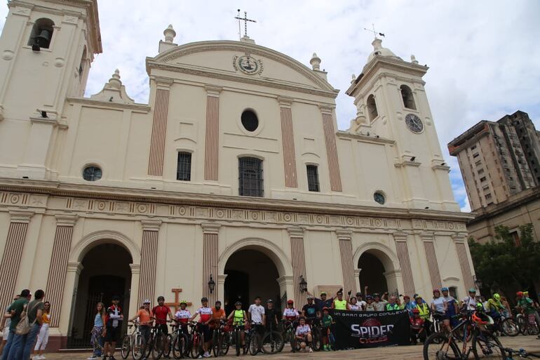 El recorrido de las Siete Iglesias en bicicleta es una de las propuestas para Semana Santa.