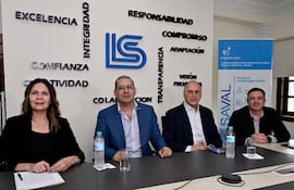 Daisy Grau, Gustavo Escalada, Alejandro Iriarte y Federico Ortiz.