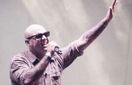 Pedro Lerea Ramírez, vocalista del grupo Pipa para Tabaco.