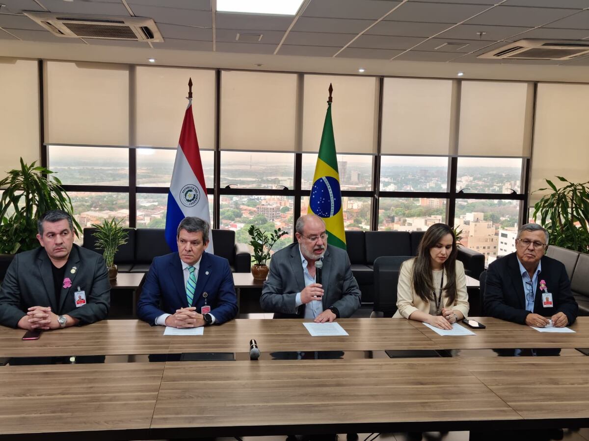 Itaipú: denuncian que la jueza suspendió “de forma ilegal” la audiencia por despedidos de Zacarías Irún