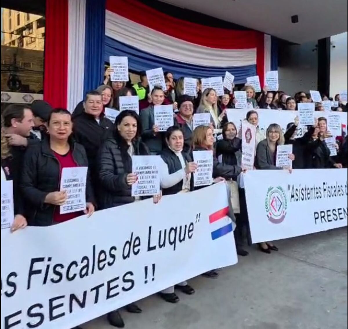 Dan media sanción a plan de reajuste salarial de asistentes fiscales