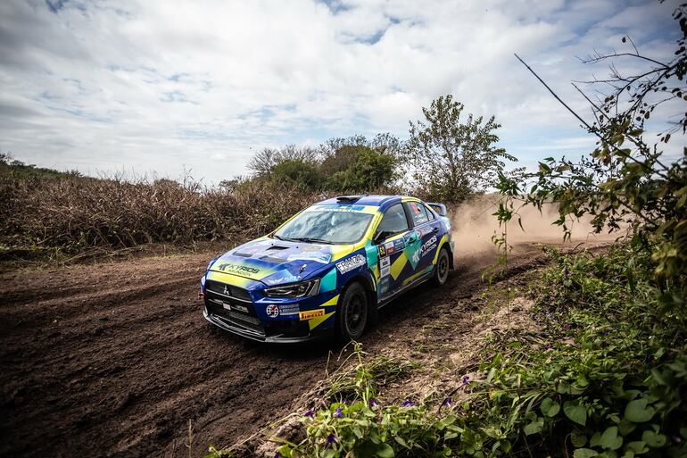 César Pedotti y Nicolás Elizaur (Mitsubishi Lancer EvoX) pugnarán por el título CO2.