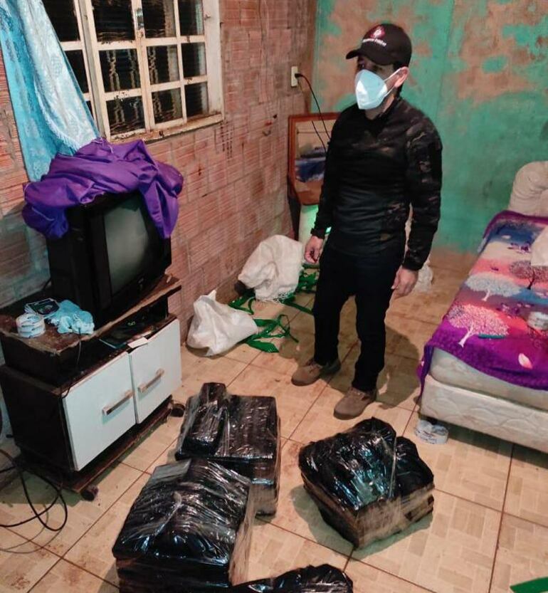 La Senad incautó un alijo de marihuana en Pedro Juan Caballero, que portaba la marca del "Pato Donald", en coincidencia con el apodo de su presunto dueño, alias "Pato".