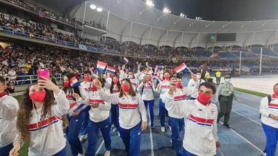 La bandera paraguaya hondeó en Cali.