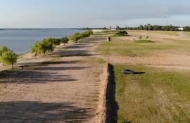 Hermosean playa Municipal de Pilar para recibir a visitantes durante el largo feriado y la temporada de verano.
