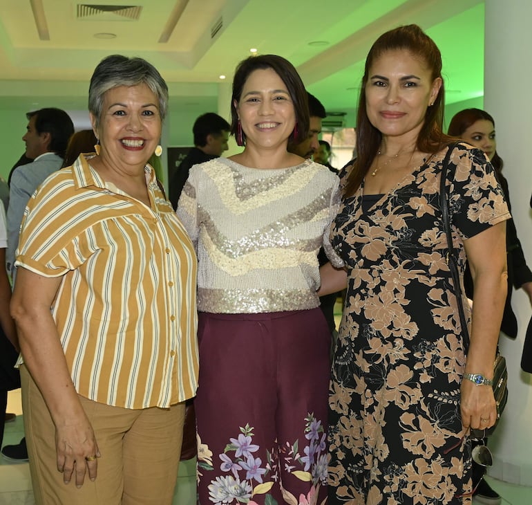 Guillermina Imlach, Jazmín Ramírez y Juliana Bogado.  