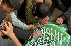 Funeral de Izz al Din Al Haddad y miembros de su familia, fallecidos en un ataque israelí en Gaza.