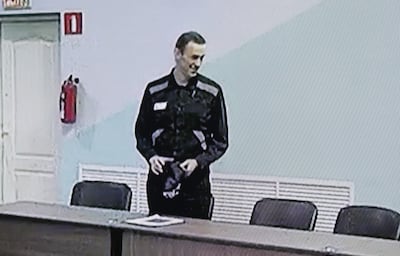 Alexei Navalni durante la audiencia en que se dictó condena en su contra, hoy en Moscú.