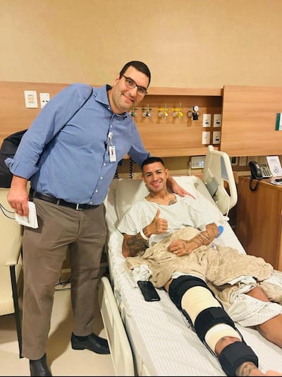 El delantero de Olimpia, Derlis Alberto González Galeano (31 años) luego de ser operado de su rodilla derecha.