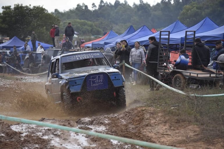 Ale Ibarrola y Arsenio Giménez (Suzuki Vitara) se adjudicaron el triunfo en la TT2.
