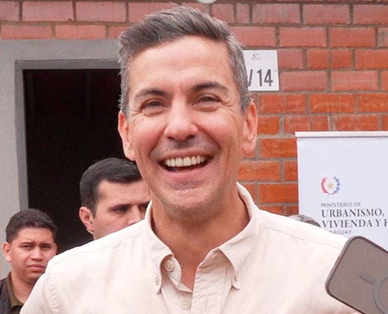 El presidente de Paraguay Santiago Peña