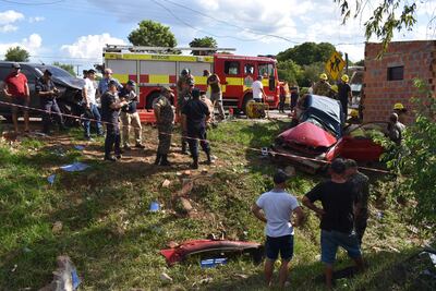 Las víctimas fatales quedaron atrapadas en el interior del automóvil tras ser atropelladas por una camioneta
