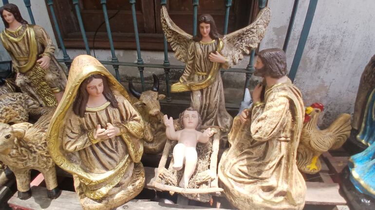 Cada figura transmite la calidez y la historia de una tradición que sigue viva.