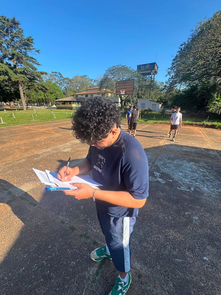 San Juan Bautista: proyectan recuperar cancha de básquet ubicada en predio militar San Juan Bautista: proyectan recuperar cancha de básquet ubicada en predio militar