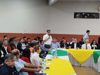 La primera reunión se realizó el 30 de septiembre en el salón de eventos municipal.