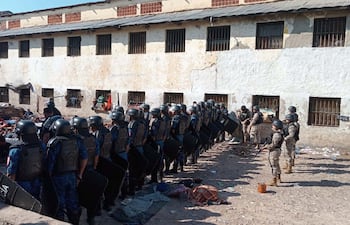 Intento de motín en la penitenciaría nacional de Tacumbú.