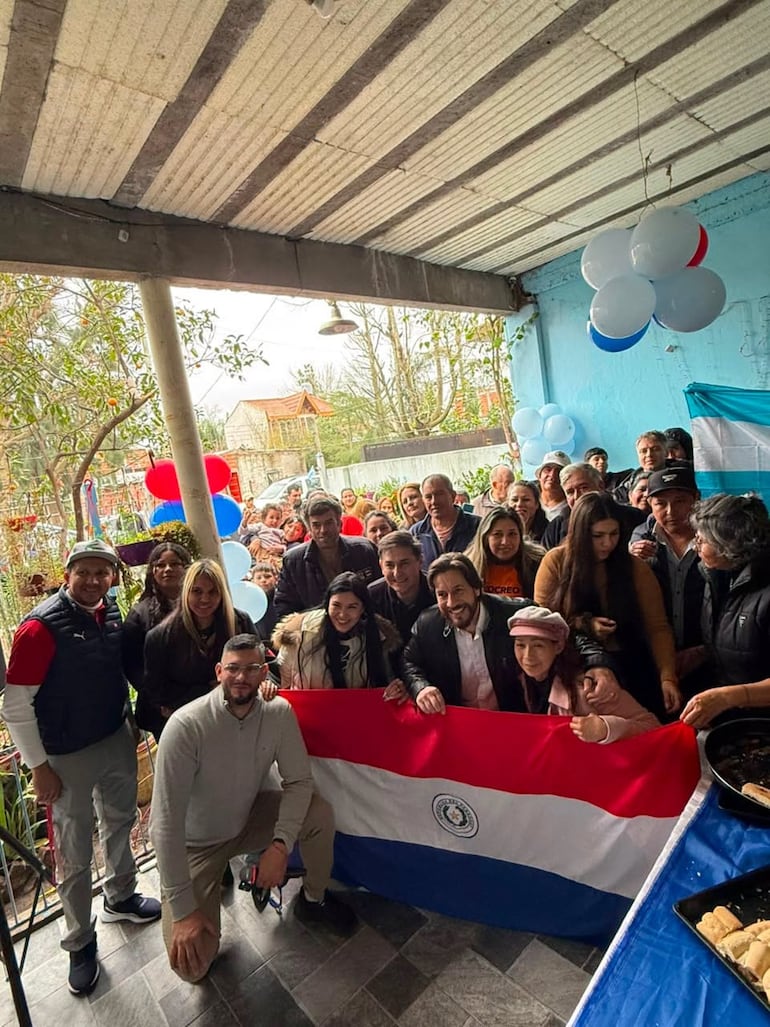 Acto de Yo Creo en el Municipio de Presidente Perón, Guernica, Barrio Los Robles, Argentina.