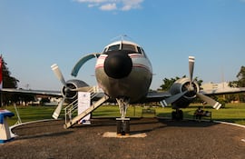 Convair 240