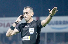 Juan Gabriel Benítez Mareco (23/10/1982) se encamina a su séptimo superclásico.