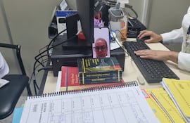 La imputada Evelin Librada Paredes participó de medios telemáticos de su audiencia de imposición de medidas.