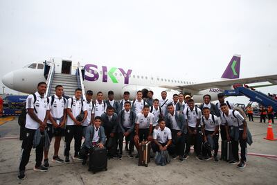 Los jugadores de Perú antes de viajar a Ciudad del Este para el debut en las Eliminatorias Sudamericanas al Mundial 2026 contra la selección paraguaya.