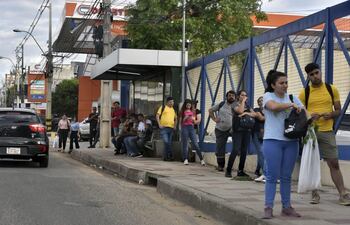 Usuarios ya sufren demoras y complicaciones en el servicio, incluso sin la huelga anunciada.