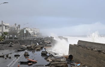 Zonas afectadas por el mal tiempo en el paseo marítimo de Santa Teresa di Riva, Sicilia, Italia, el 21 de enero de 2026. La tormenta Harry provocó fuertes inundaciones y daños generalizados en el Mediterráneo, afectando especialmente a Malta, Lipari, Córcega y Cataluña.