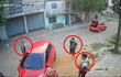 Captura del video donde se observa a los policías imputados por el aparente "apriete" a una familia de Asunción.