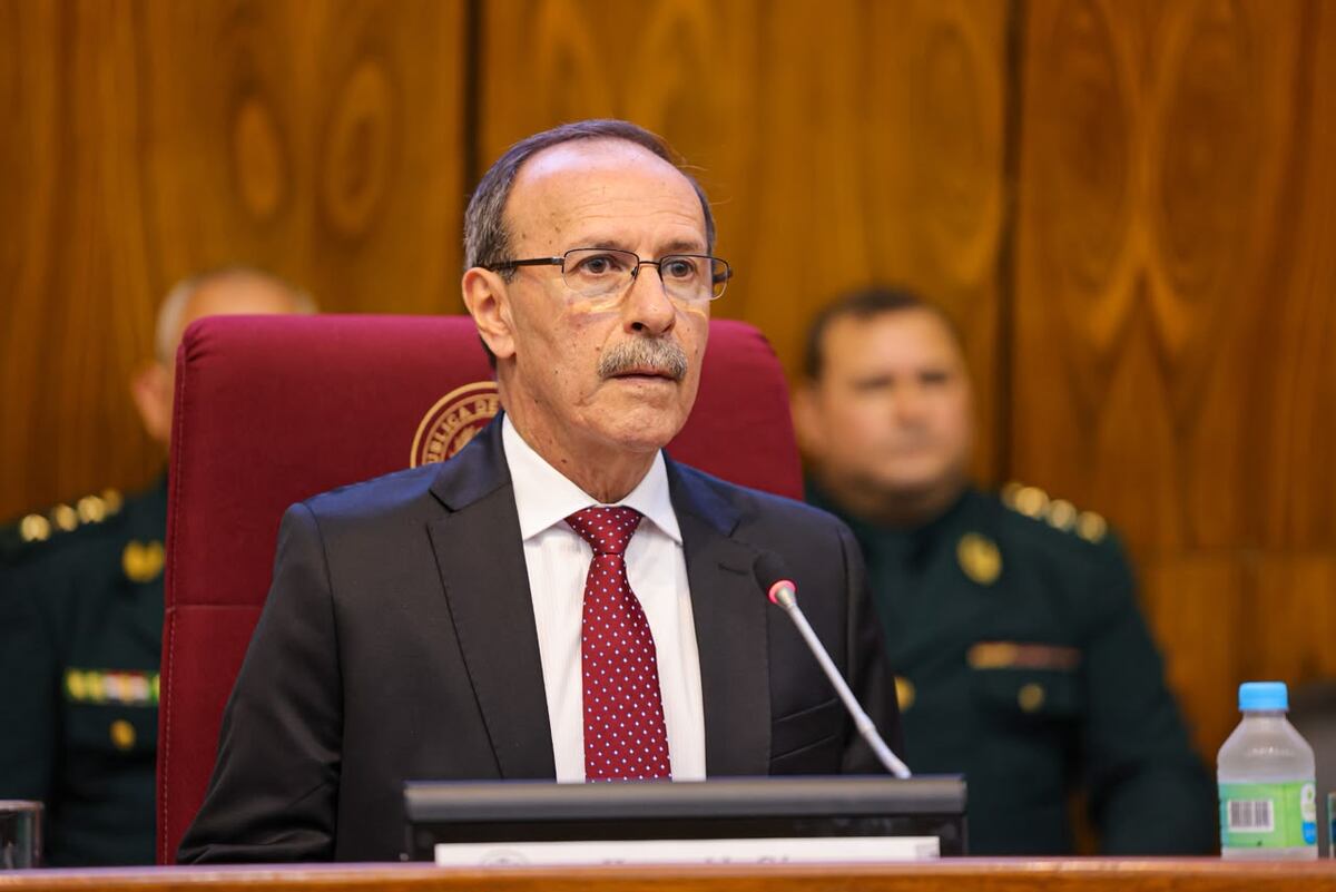 Cambios en Escolta Presidencial, pero niegan nexo con robo en Mburuvicha Róga