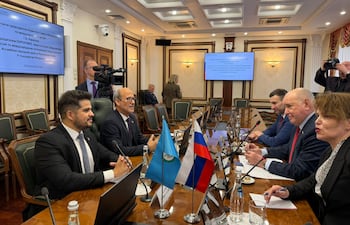 Carlos Núñez Salinas, como representante del Parlantino, en Rusia.