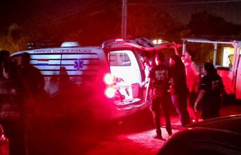 Esta es la ambulancia que trasladó a Vita Aranda luego del atentado en el anfiteatro José Asunción Flores, en el San Bernardino, el domingo 30 de enero.