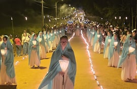 Procesión de la Virgen Dolorosa por el Yvága Rape, de Tañarandy, Marta Escurra 18-04-2025