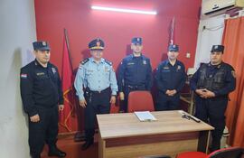 El acto de entrega y recepción de cargo en la comisaría de 4ª de Ciudad del Este.