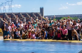 Complejo Turístico ITAIPU invita a disfrutar de sus atractivos durante los feriados del 14 y 15 de mayo.