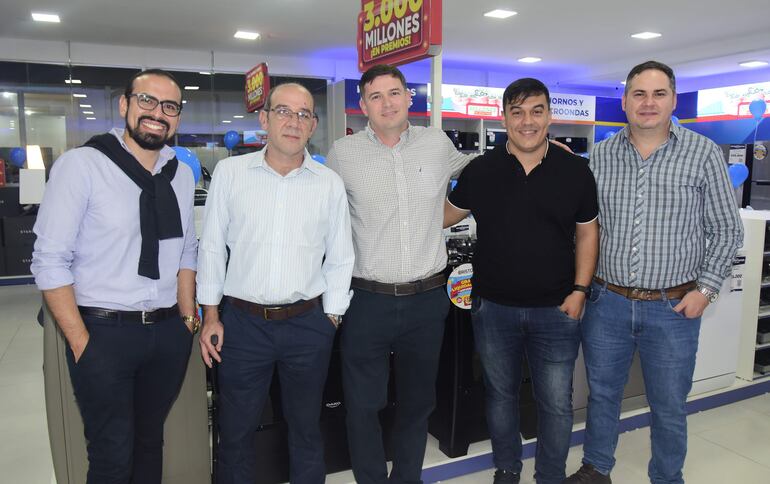 Francisco Falcón, Enrique Fraenkel, Mike Petersen, Richard Urustarazu y José Villalba.